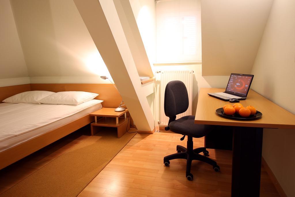 Apartments Villa Boltez كراني الغرفة الصورة