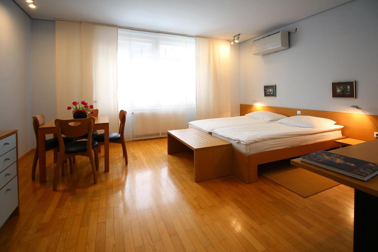 Apartments Villa Boltez كراني المظهر الخارجي الصورة